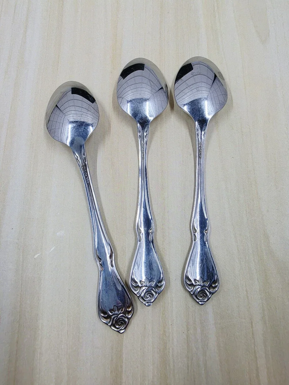 Oneida Arbor Rose True Rose Stainless Steel Flatware Set Of 18